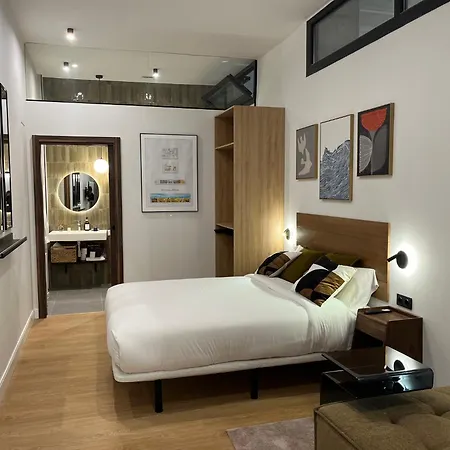 Apartament The 153 *